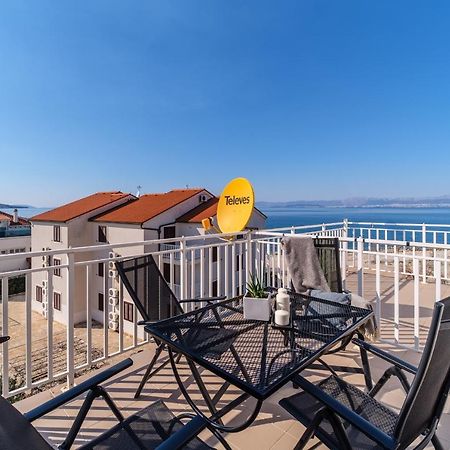 Luka'S Sea View Terrace & Steps From The Beach Apartment Mirca  Ngoại thất bức ảnh